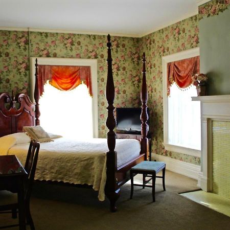 The Stockade Inn Schenectady Bagian luar foto
