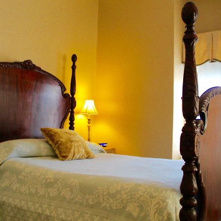 The Stockade Inn Schenectady Bagian luar foto