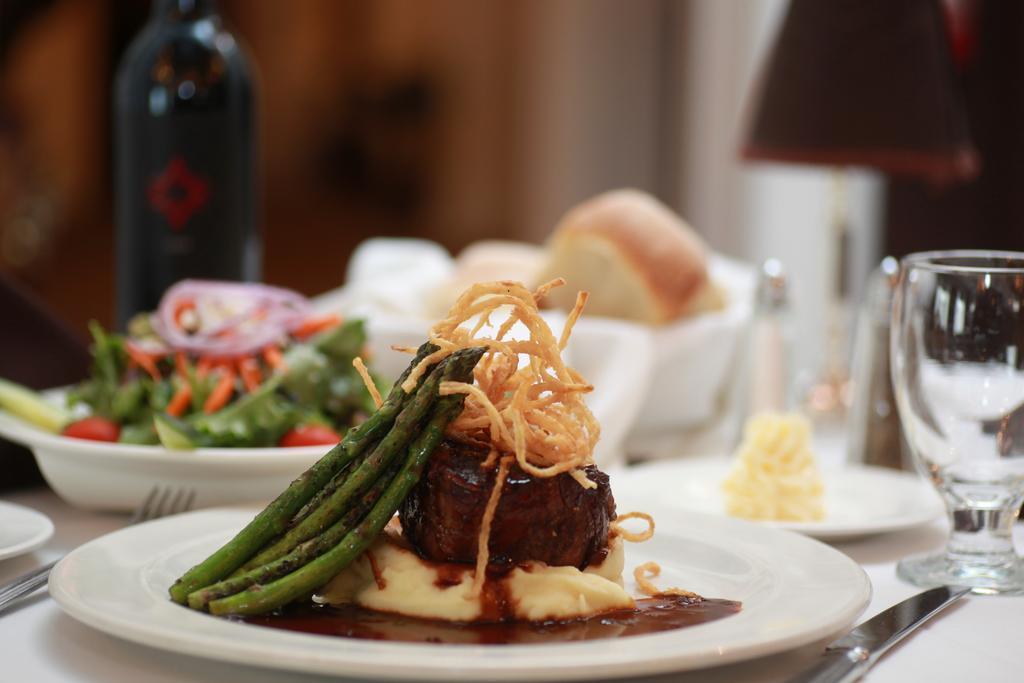 The Stockade Inn Schenectady Bagian luar foto
