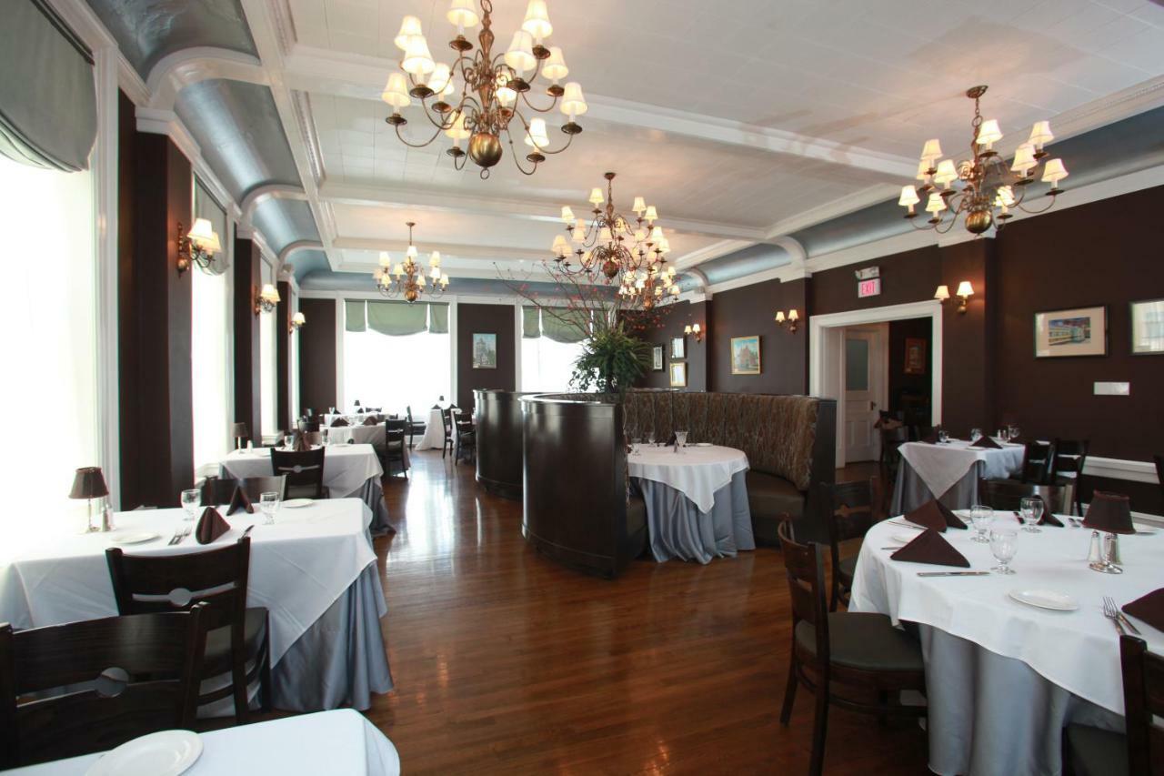 The Stockade Inn Schenectady Bagian luar foto
